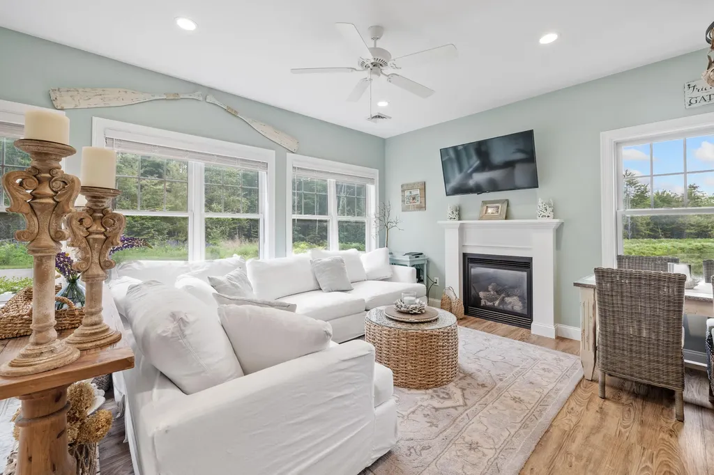 18 Frontier Way Arundel ME 04046