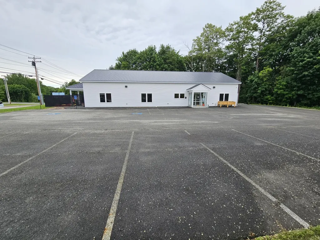 793 Main Street Lewiston ME 04240