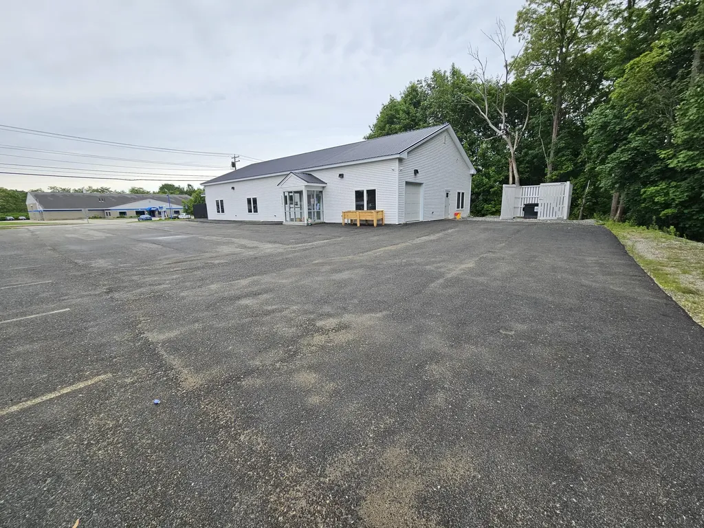 793 Main Street Lewiston ME 04240