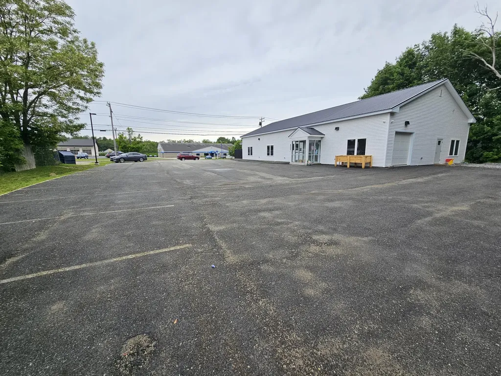 793 Main Street Lewiston ME 04240