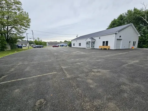 793 Main Street Lewiston ME 04240