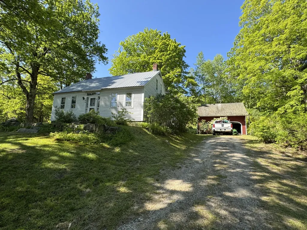 186 Bridgton Road Sebago ME 04029