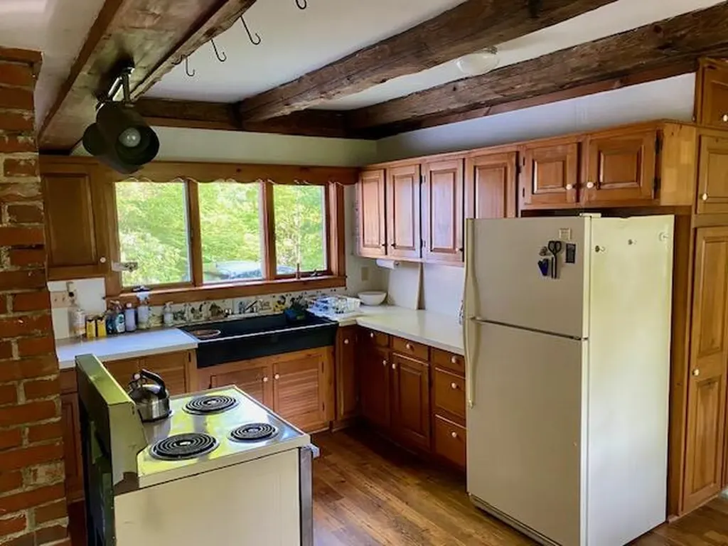186 Bridgton Road Sebago ME 04029