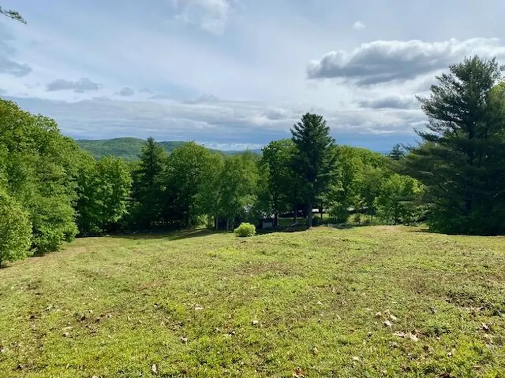 186 Bridgton Road Sebago ME 04029