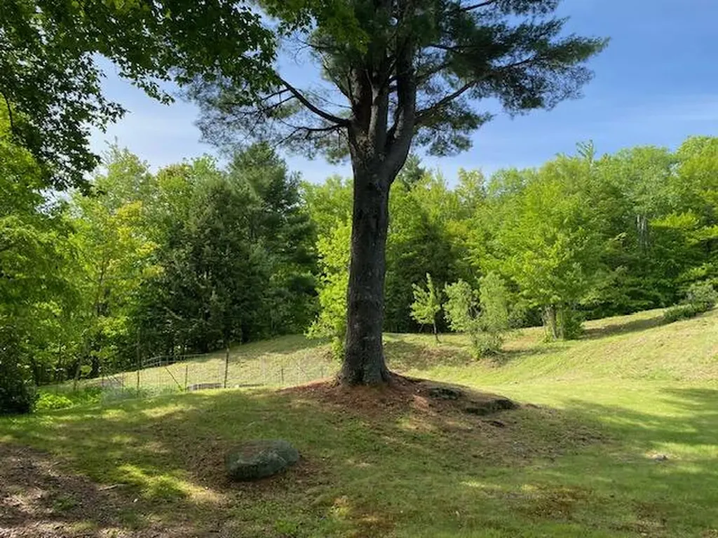 186 Bridgton Road Sebago ME 04029