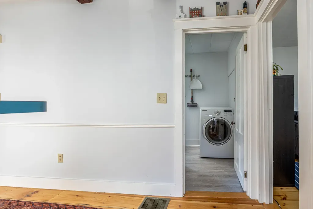 218 Main Street Freeport ME 04032