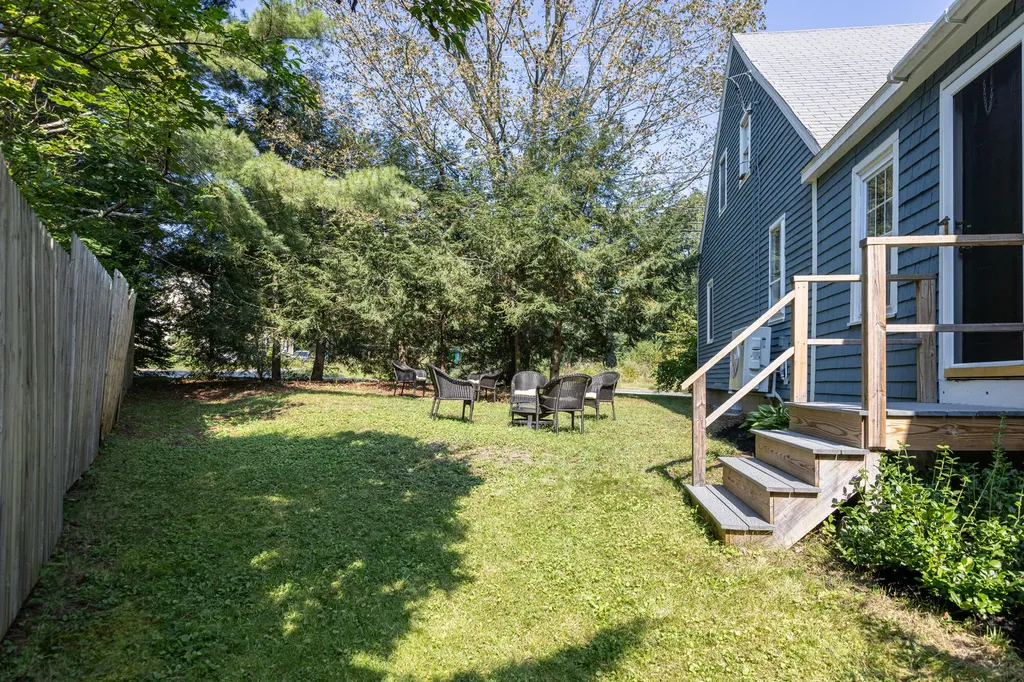 218 Main Street Freeport ME 04032