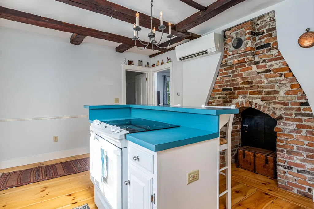 218 Main Street Freeport ME 04032