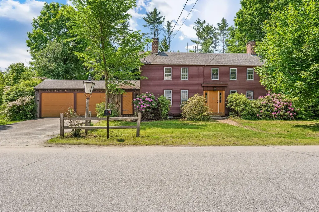 16 Old Village Road Winthrop ME 04364
