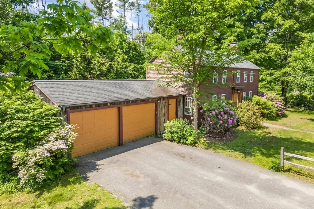 16 Old Village Road Winthrop ME 04364