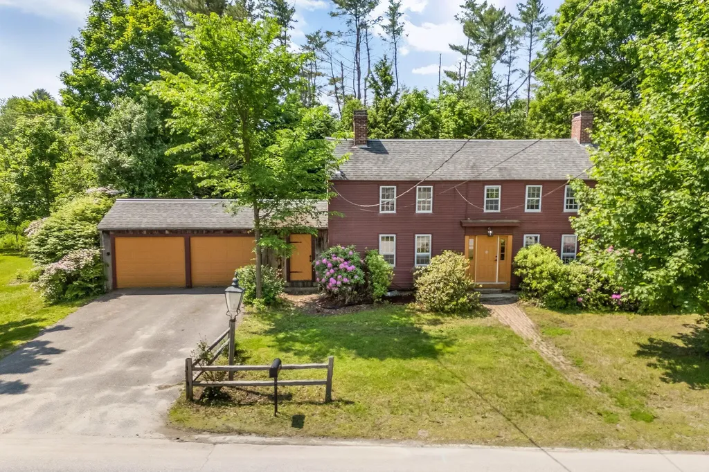 16 Old Village Road Winthrop ME 04364