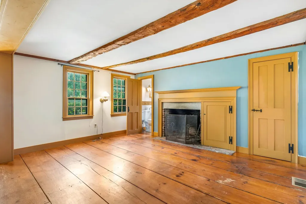 16 Old Village Road Winthrop ME 04364