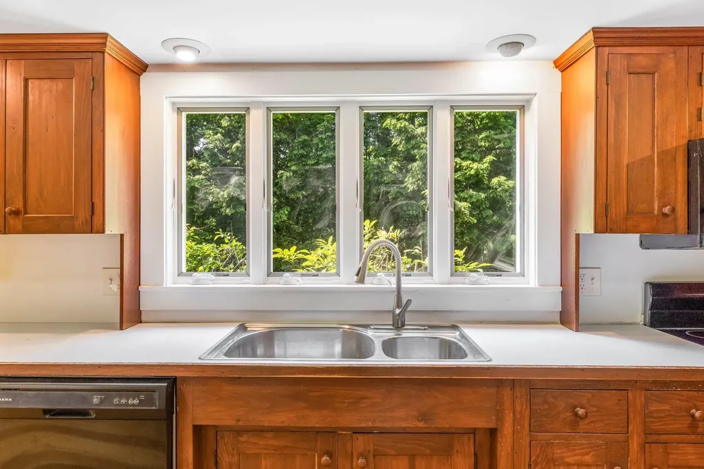 16 Old Village Road Winthrop ME 04364