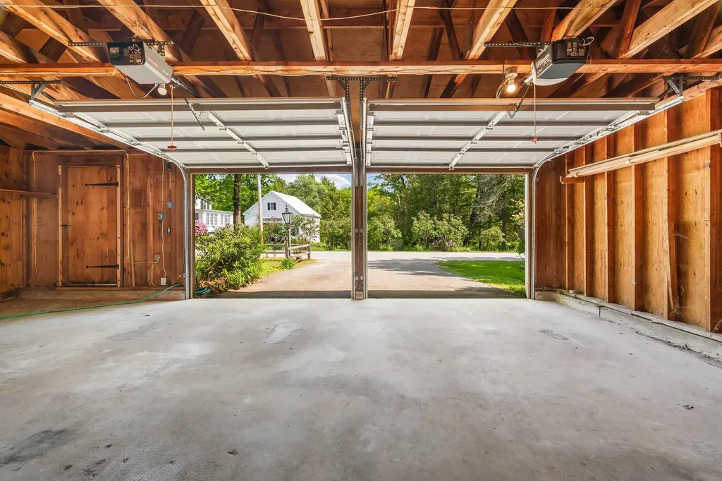 16 Old Village Road Winthrop ME 04364
