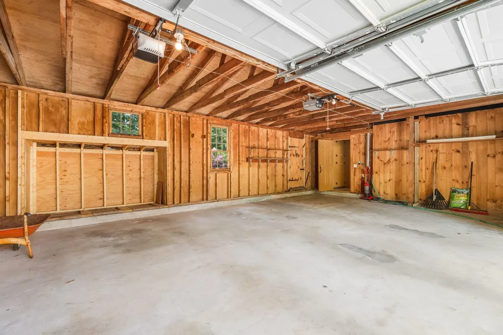 16 Old Village Road Winthrop ME 04364