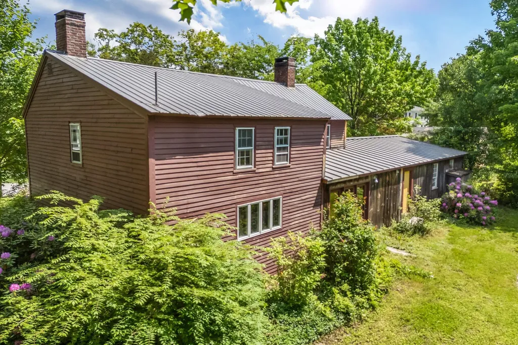 16 Old Village Road Winthrop ME 04364