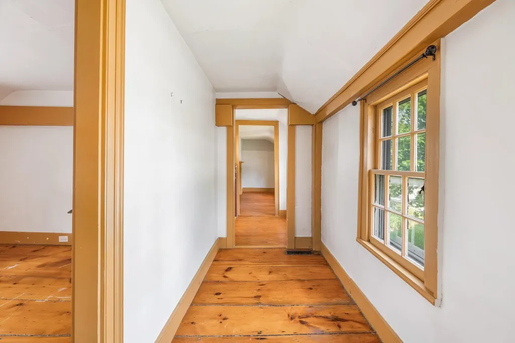 16 Old Village Road Winthrop ME 04364