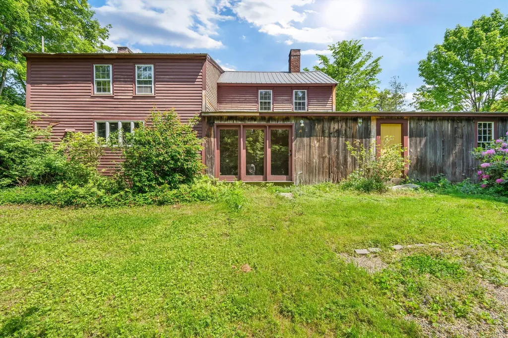 16 Old Village Road Winthrop ME 04364