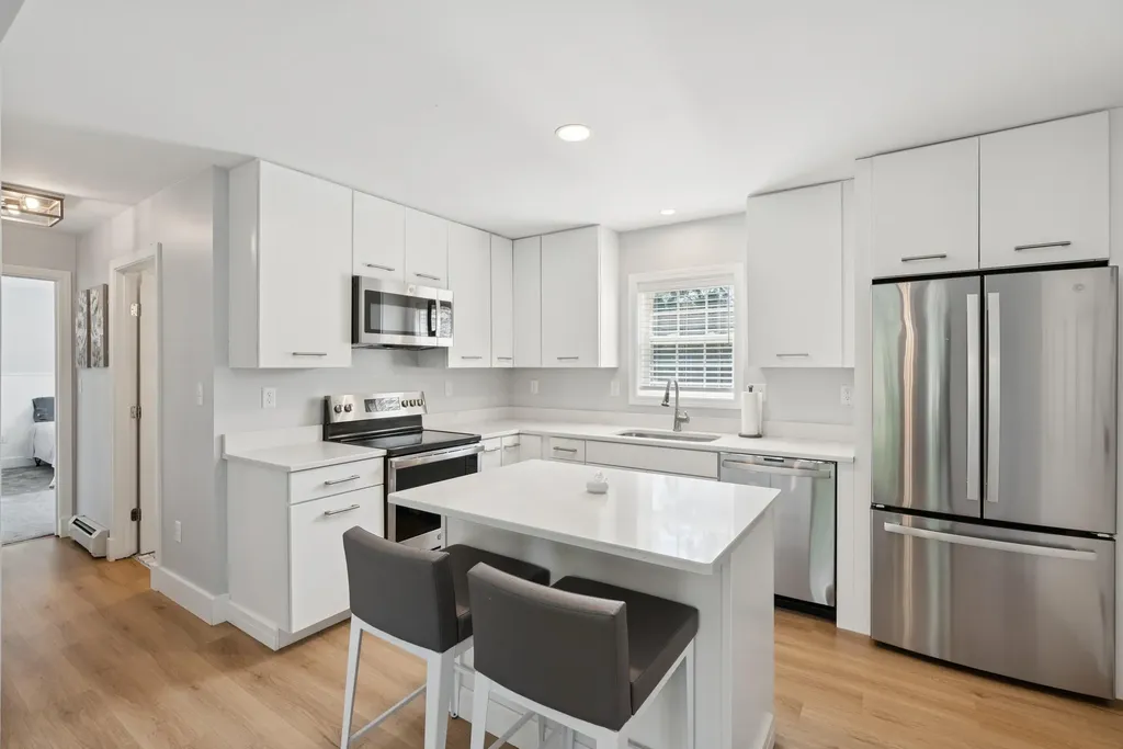 34 Thompson Road Kennebunk ME 04043