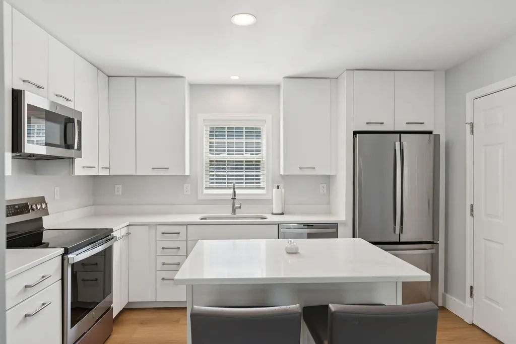 34 Thompson Road Kennebunk ME 04043
