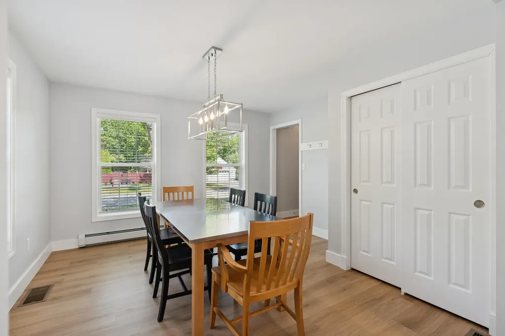 34 Thompson Road Kennebunk ME 04043