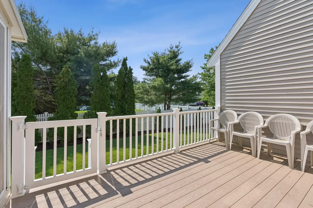 34 Thompson Road Kennebunk ME 04043