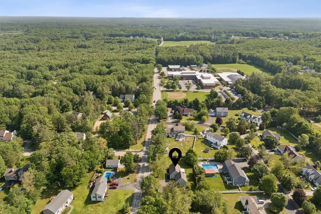 34 Thompson Road Kennebunk ME 04043
