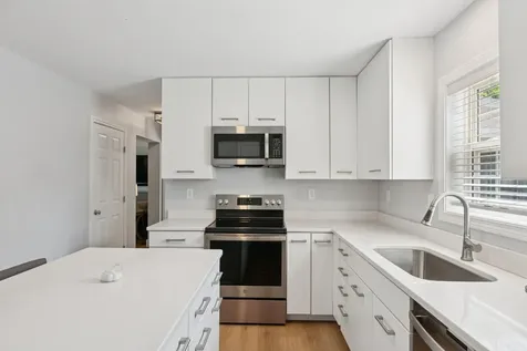 34 Thompson Road Kennebunk ME 04043