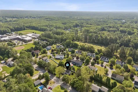 34 Thompson Road Kennebunk ME 04043