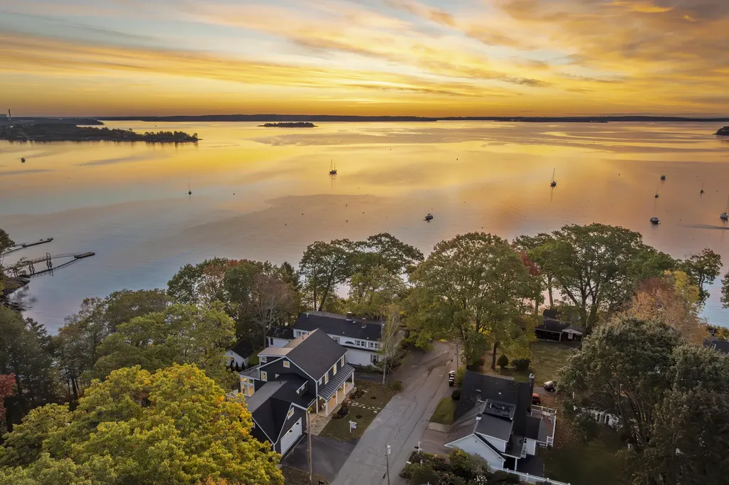 24 Amerescoggin Road Falmouth ME 04105