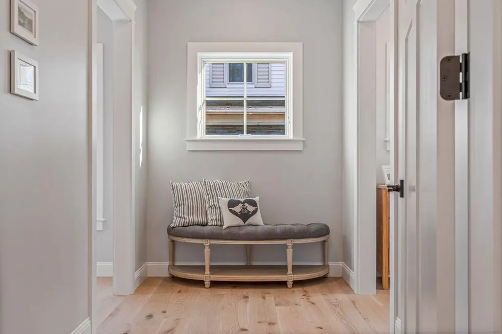 24 Amerescoggin Road Falmouth ME 04105