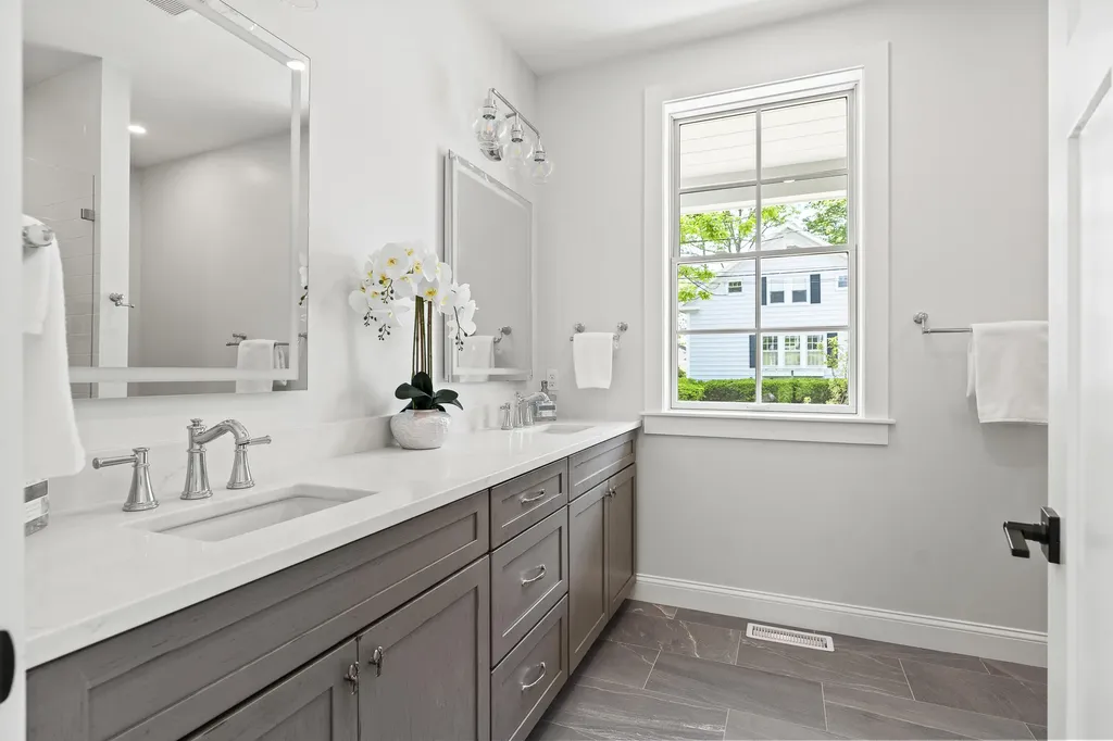 24 Amerescoggin Road Falmouth ME 04105
