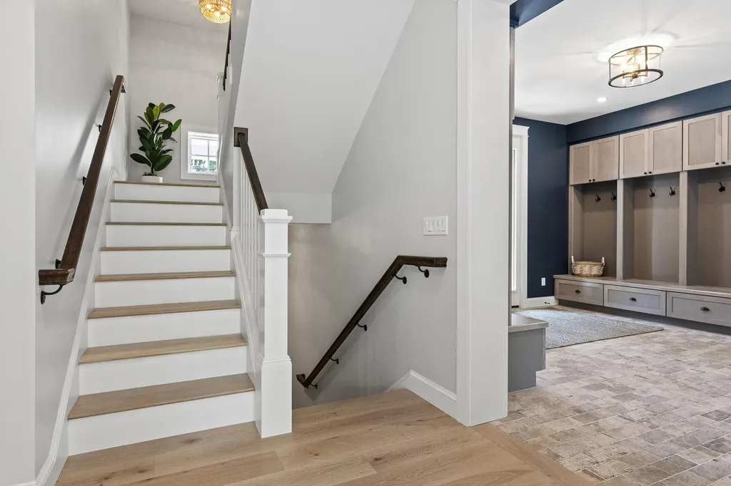 24 Amerescoggin Road Falmouth ME 04105