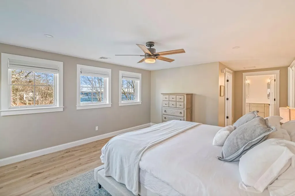 24 Amerescoggin Road Falmouth ME 04105