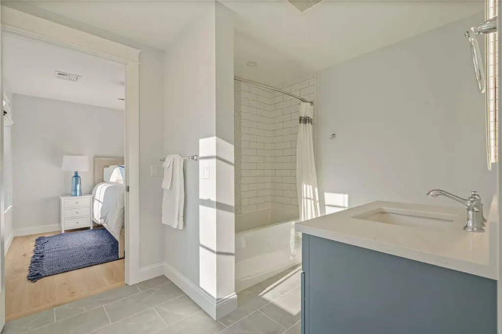 24 Amerescoggin Road Falmouth ME 04105