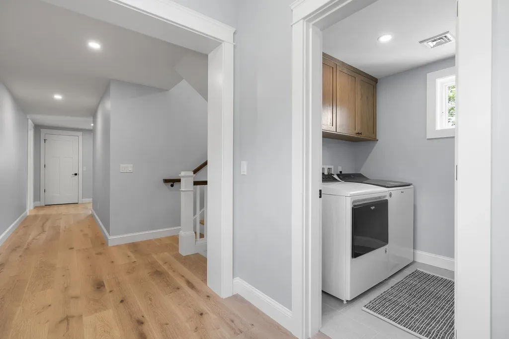 24 Amerescoggin Road Falmouth ME 04105
