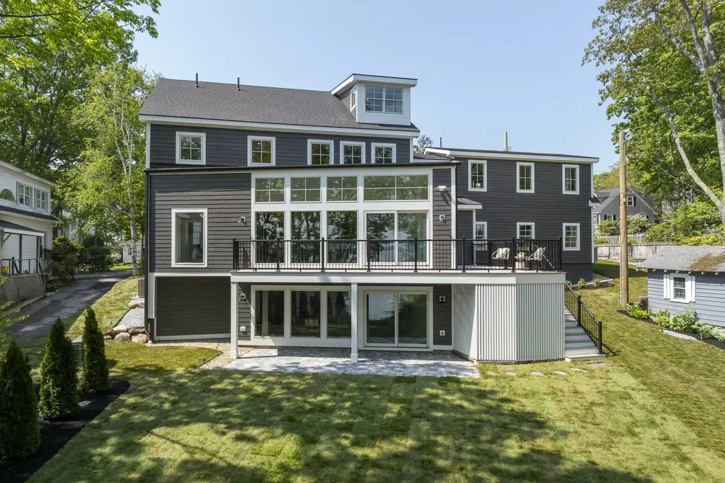24 Amerescoggin Road Falmouth ME 04105