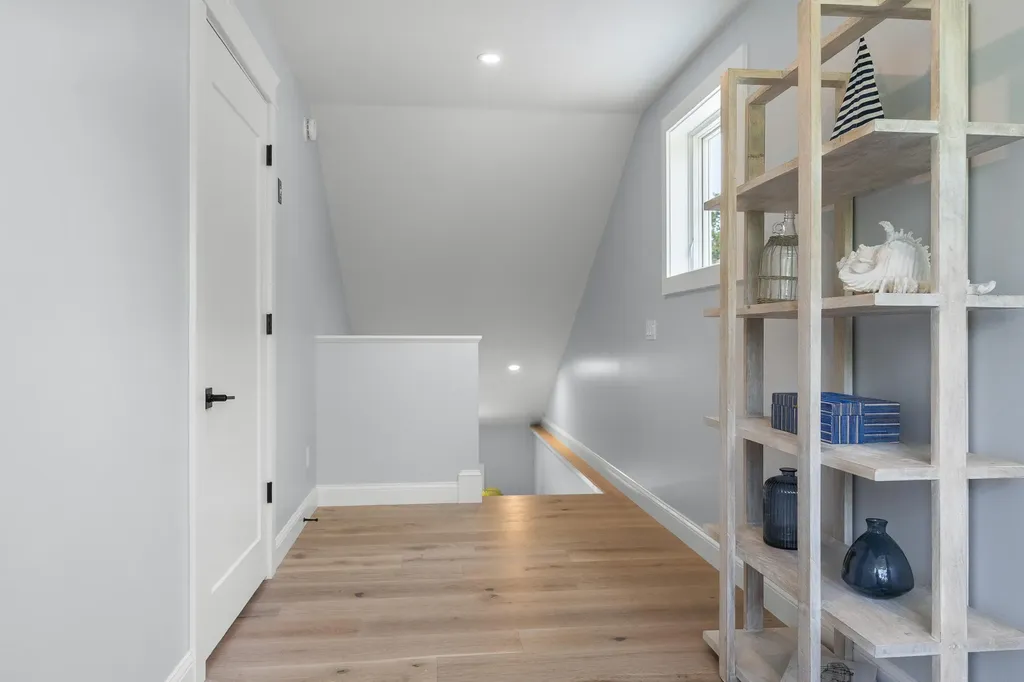 24 Amerescoggin Road Falmouth ME 04105