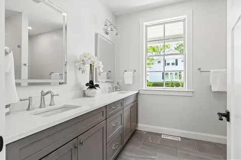 24 Amerescoggin Road Falmouth ME 04105