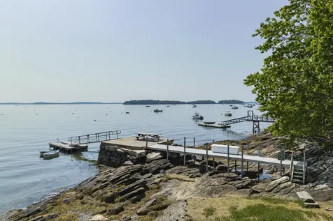 24 Amerescoggin Road Falmouth ME 04105