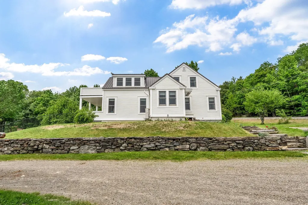 661 Veterans Highway Brooks ME 04921