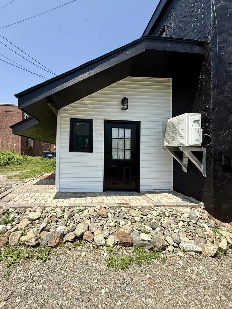 339 Main Street Calais ME 04619