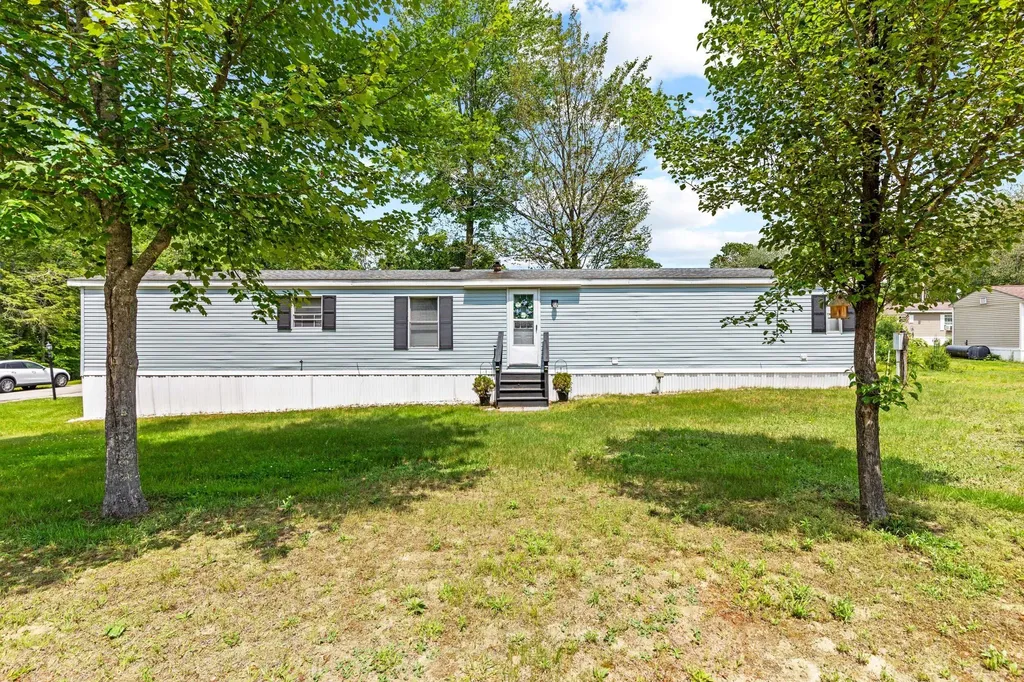 31 Park Lane Arundel ME 04046