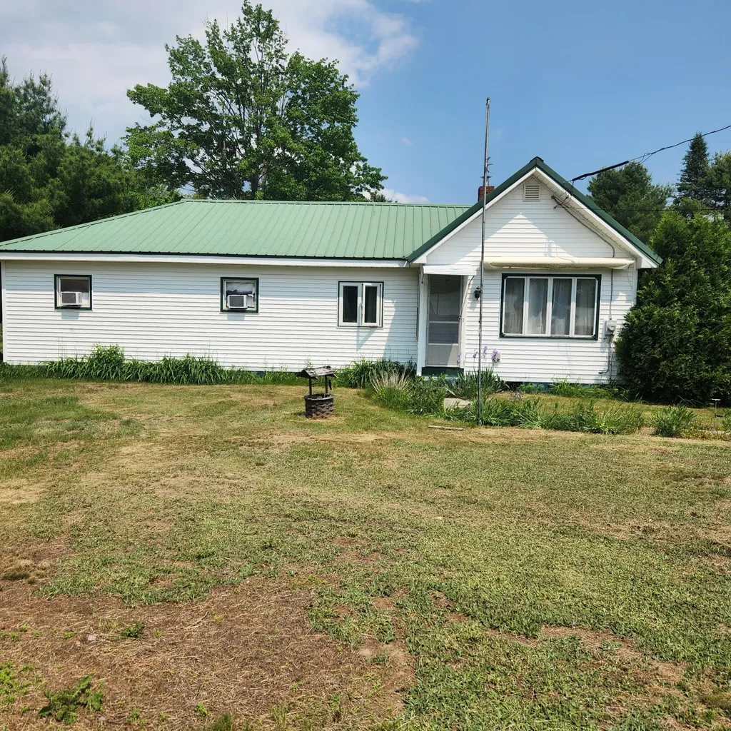 485 Main Road Passadumkeag ME 04475