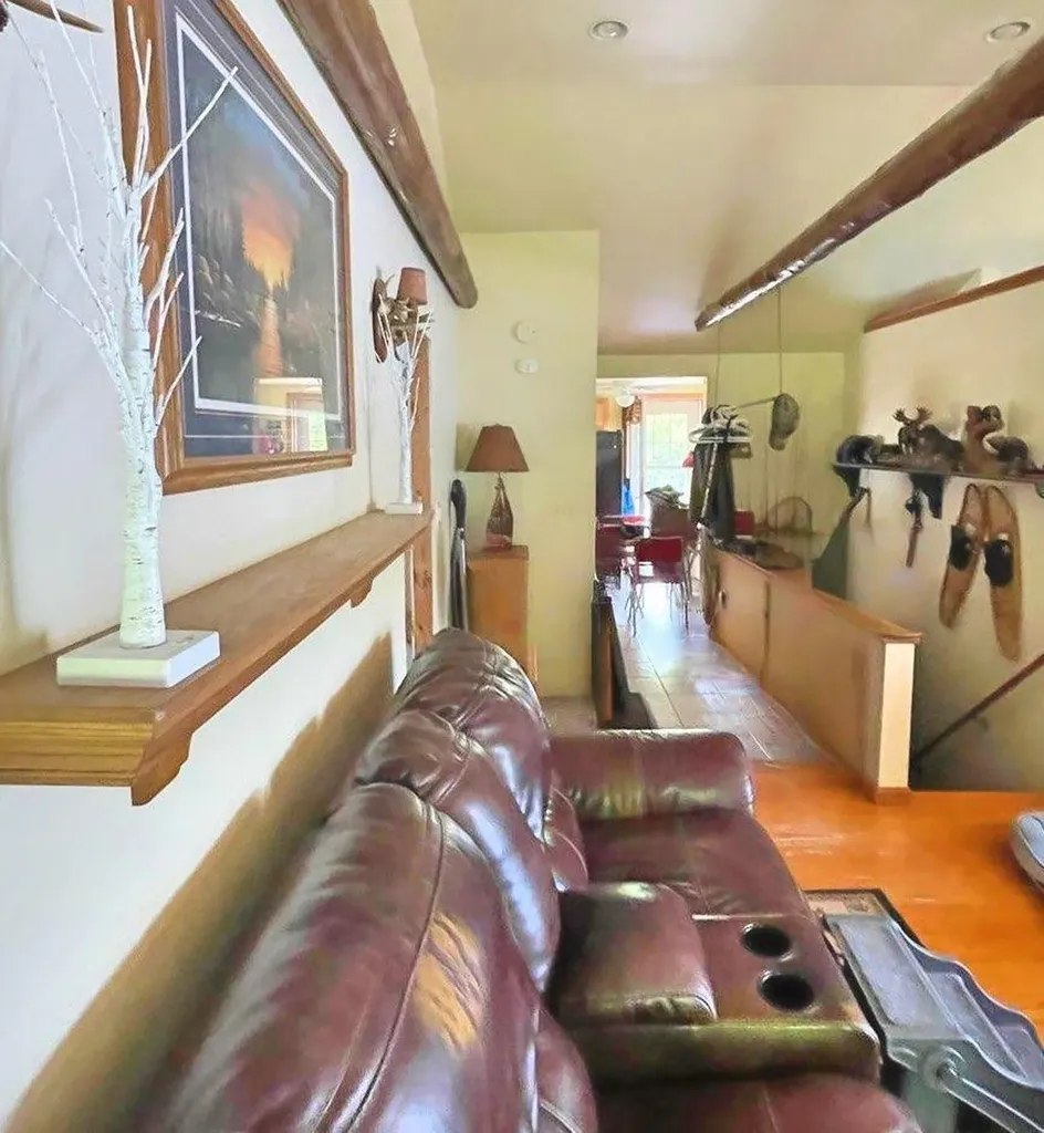 213 Spring River Lake T10 Sd ME 04622