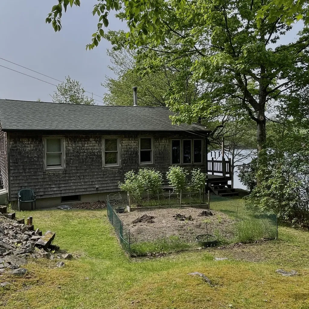 213 Spring River Lake T10 Sd ME 04622