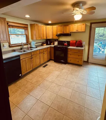 213 Spring River Lake T10 Sd ME 04622