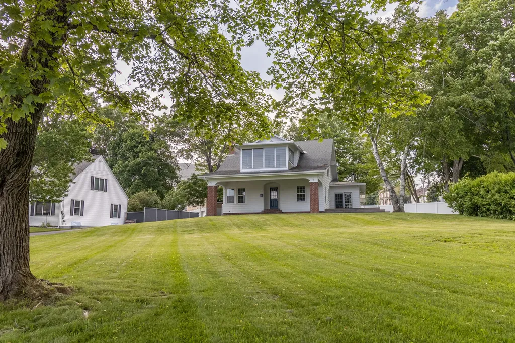3 Dion Street Lewiston ME 04240