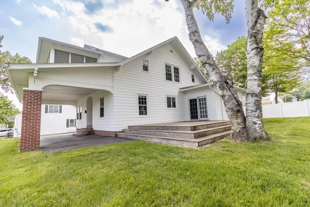 3 Dion Street Lewiston ME 04240