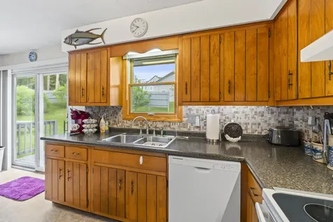 2 Laase Avenue Lewiston ME 04240